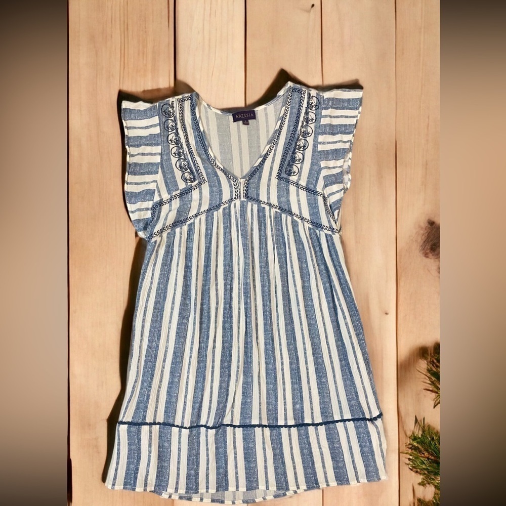 Artesia Blue and White Long Ruffle Sleeveless Top -size Small